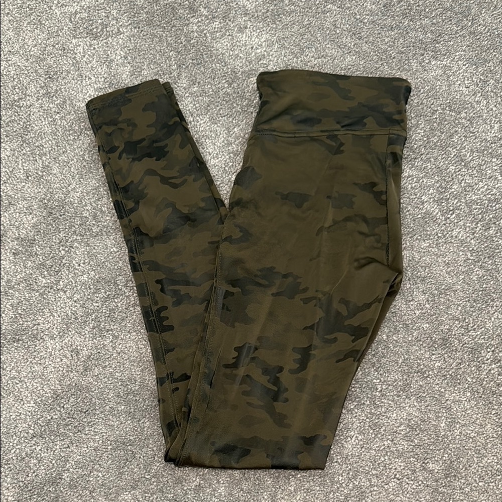 SPANX Camouflage Leggings